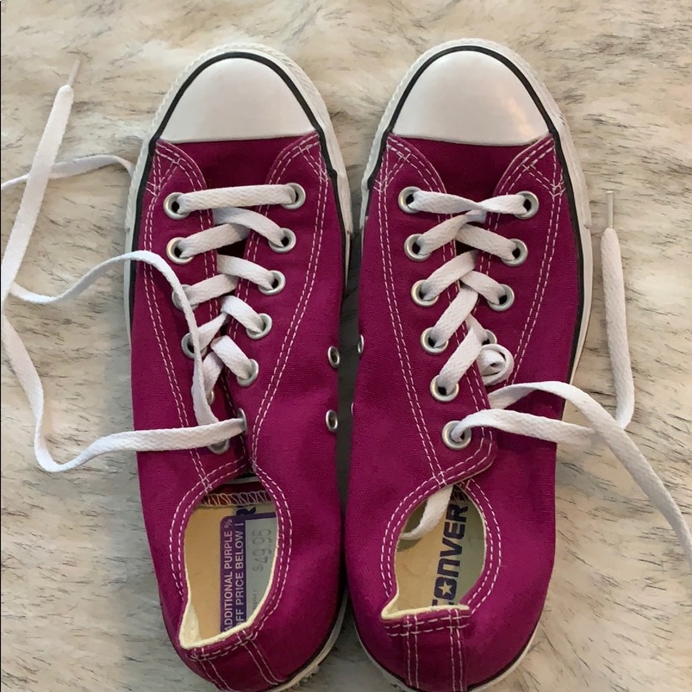 Converse Sneakers - Excellent Condition